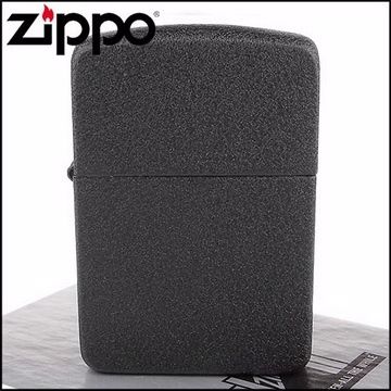 Zippo 美系~1941復刻版打火機-黑裂紋款