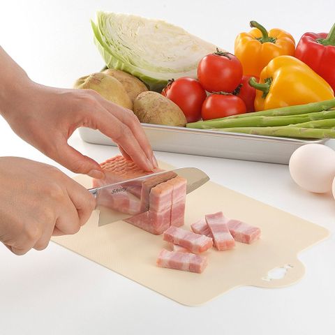 日本製造inomata輕巧薄砧板(肉)1片裝