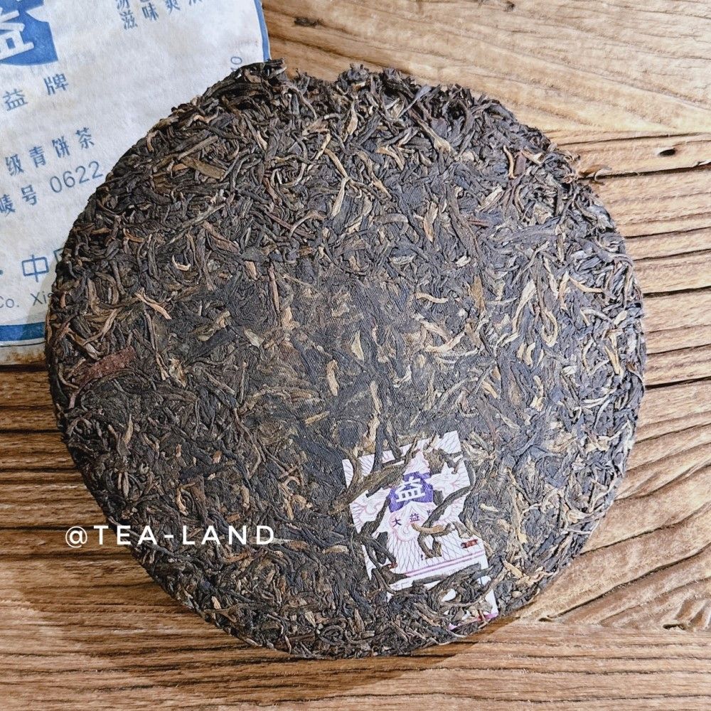 茶韻 【 茶韻 】普洱茶 2006年大益0622生茶一餅 200g 茶餅  (  附收藏盒.可提袋 )