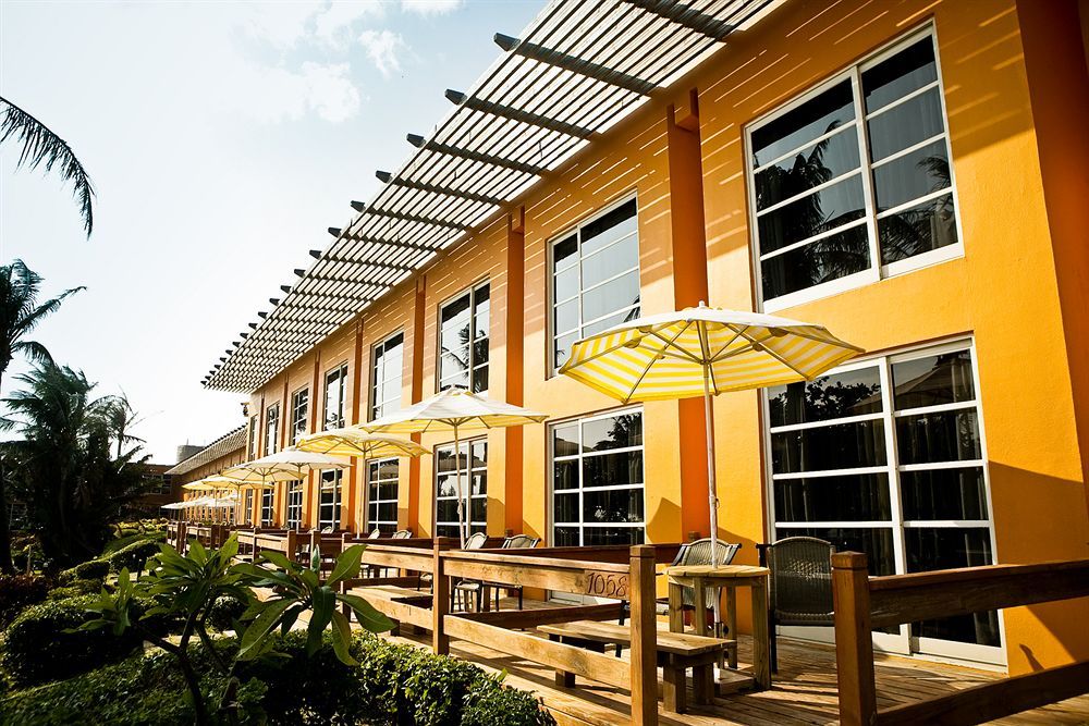 Chateau Hotels & Resorts 夏都酒店集團  墾丁夏都酒店『山景雙人房優惠含2客早餐+設施+私人沙灘』