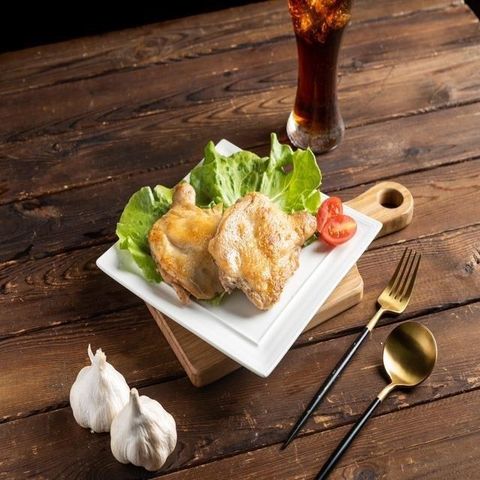 【八兩排】蒜味去骨雞腿排2入