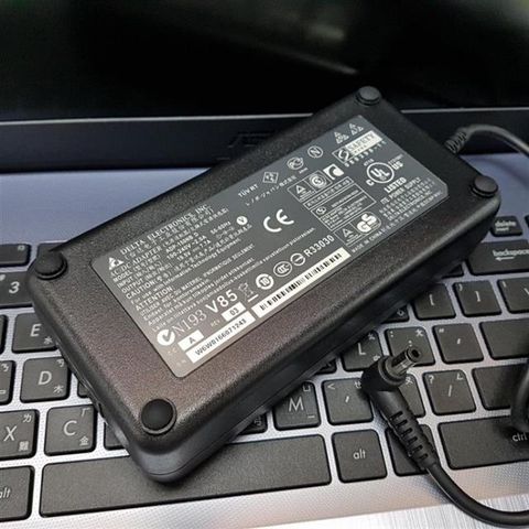 台達 150W 變壓器 ACER：91.49V28.002 LC.T3001.001 HP：HP-OW135F13 PA-1131-08 0317A19135 DR910A Toshiba：PA3290U-2ACA Asus：90-XB06N0PW00040Y ADP-150NB D ADP-150VB MSI ASUS HP TOSHIBA