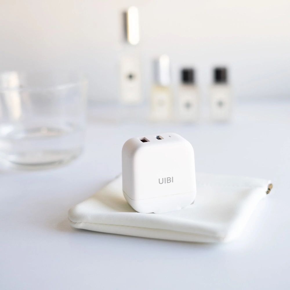 UIBI 柚比  67W 氮化鎵迷你雙口快速充電器(三色)