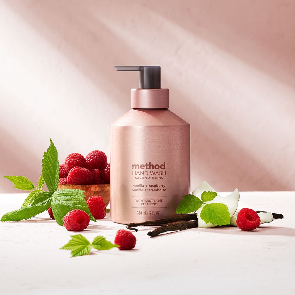methodHAND WASHSAVON  MAINSvanilla  raspberryvanille et framboiseWITH PLANT-BASEDCLEANSERS354  (12 FL )