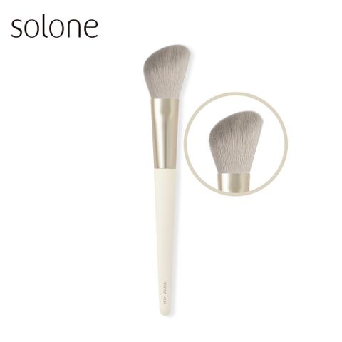 Solone 榛果訂製斜角修容刷 AC16