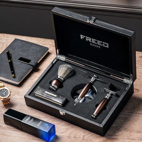 【FREED】豪華四件雙刃刮鬍刀禮盒- 馬鞍棕