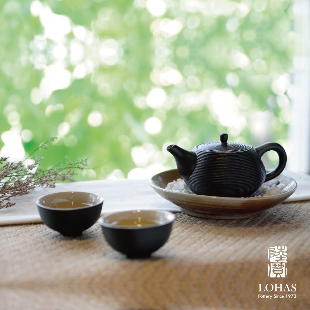 LOHAS 陸寶  旋轉壺自在茶組(四件式) -禪風黑 一壺兩杯一活水球