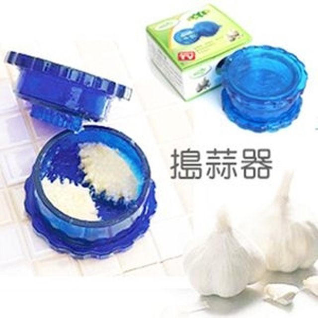  PS MALL廚房搗蒜器 撹蒜器 壓蒜器 剝蒜器 蒜泥器 2入(顏色隨機出貨)