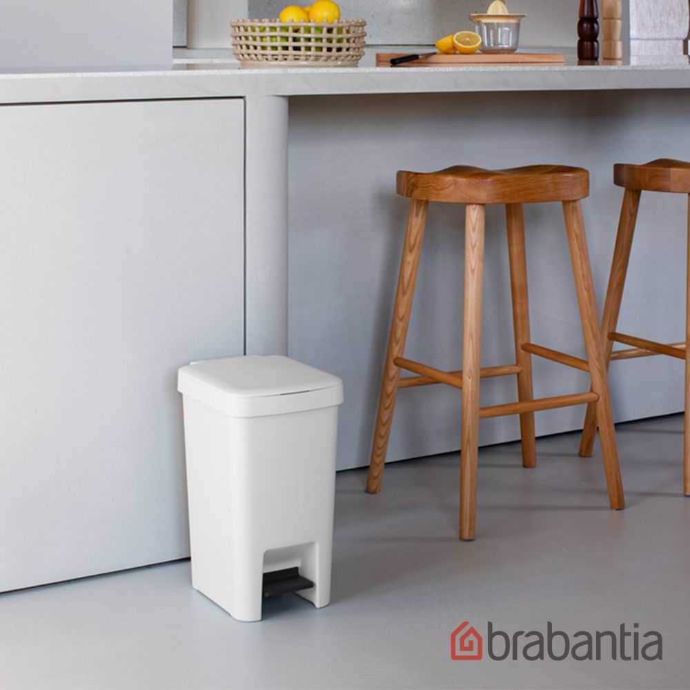 Brabantia PEDAL BIN STEPUP腳踏式環保回收垃圾桶16L-淺灰色