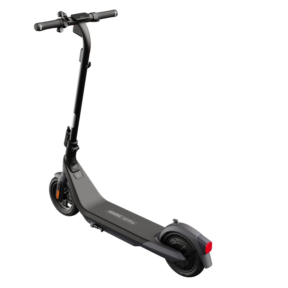 Segway 賽格威 Ninebot 電動滑板車 E2 Pro  底盤氛圍燈流線型設計，續航可達40公里