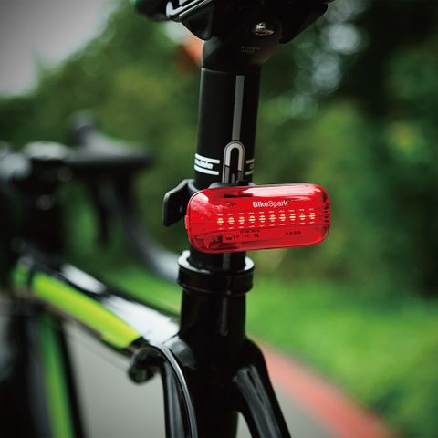 BikeSpark 自動感應動態尾燈 (BKS-G3)