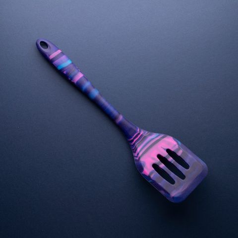 《Taylors Eye Witness》不沾鍋矽膠濾油鍋鏟(霓幻29cm)