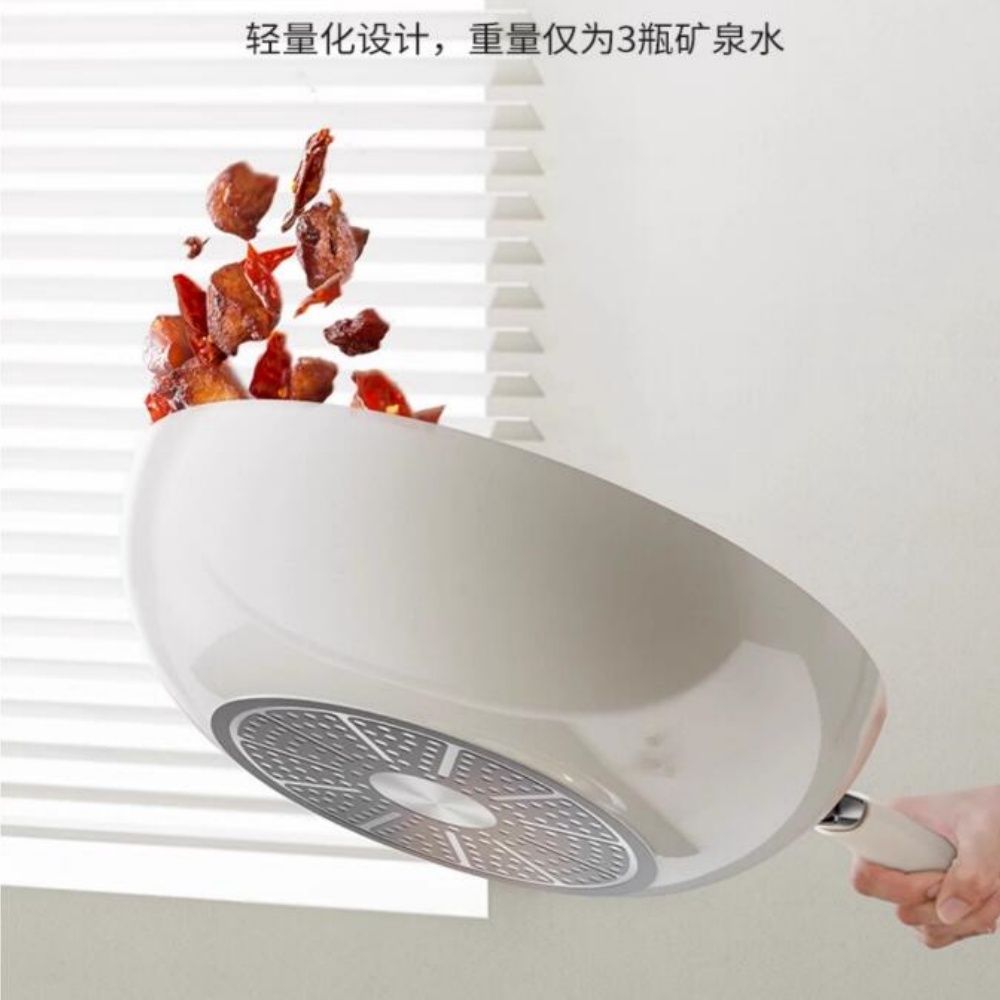轻量化设计,重量仅为3瓶矿泉水