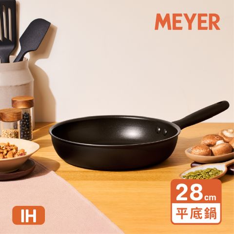 【MEYER 美亞】IH全黑陽極陶瓷不沾平底鍋28CM - MIDNIGHT鎧甲系列