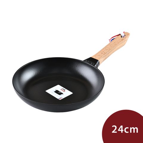 Staub 木柄鑄鐵平底鍋 24cm