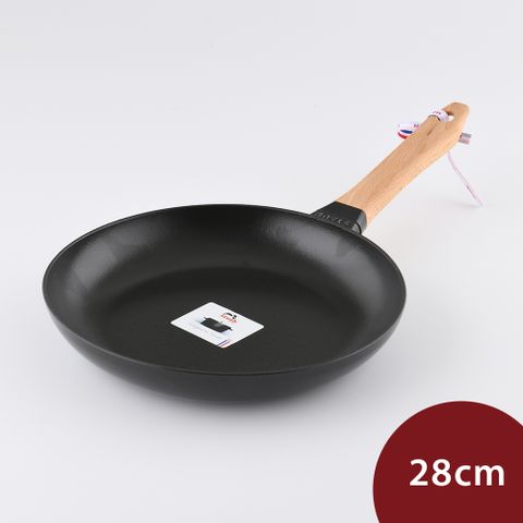 Staub 木柄鑄鐵平底鍋 28cm 煎鍋 鑄鐵鍋 (電磁爐 IH爐可用)