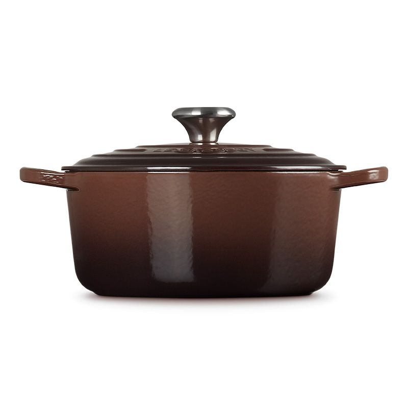 LE CREUSET -典藏琺瑯鑄鐵鍋圓鍋 24cm (巧克力棕-鋼頭-內鍋白)