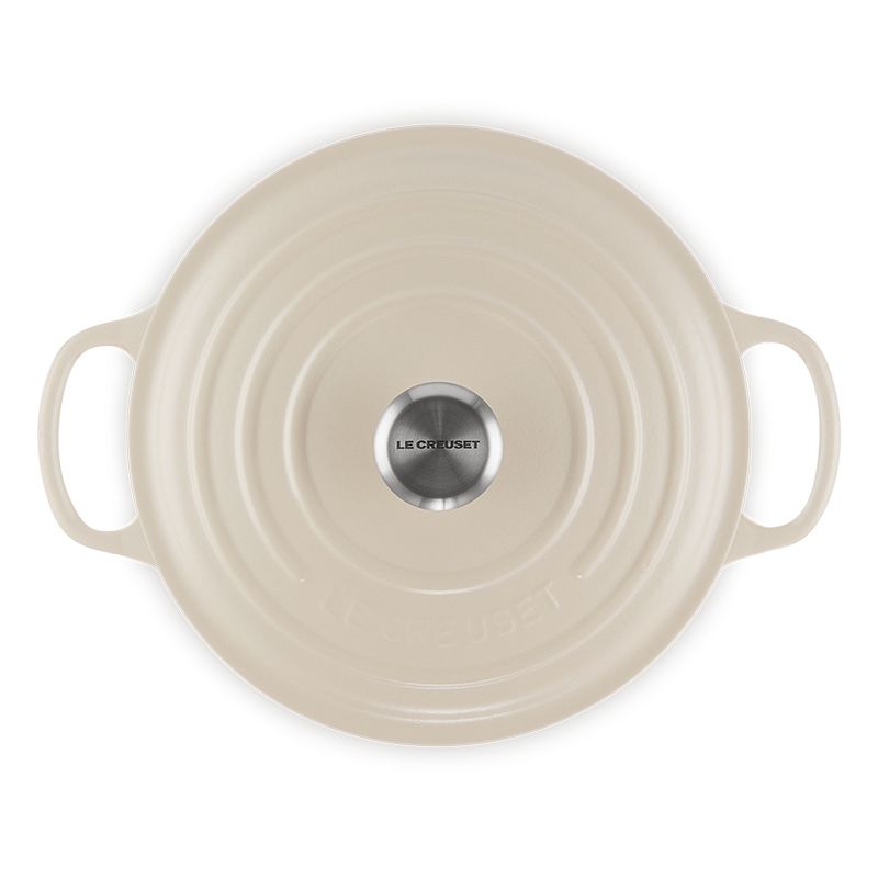 LE CREUSET -典藏琺瑯鑄鐵鍋圓鍋 22 cm(杏仁奶茶-鋼頭-內鍋白)