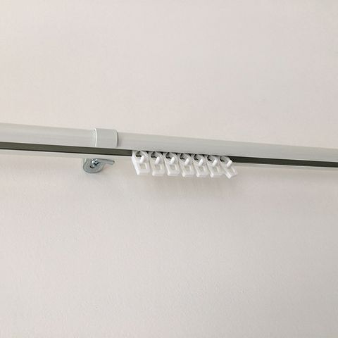 【宜欣居傢飾】耐重滑順伸縮手拉式96∼168cm窗簾單軌（白）(YX001Z_MIT台灣製)
