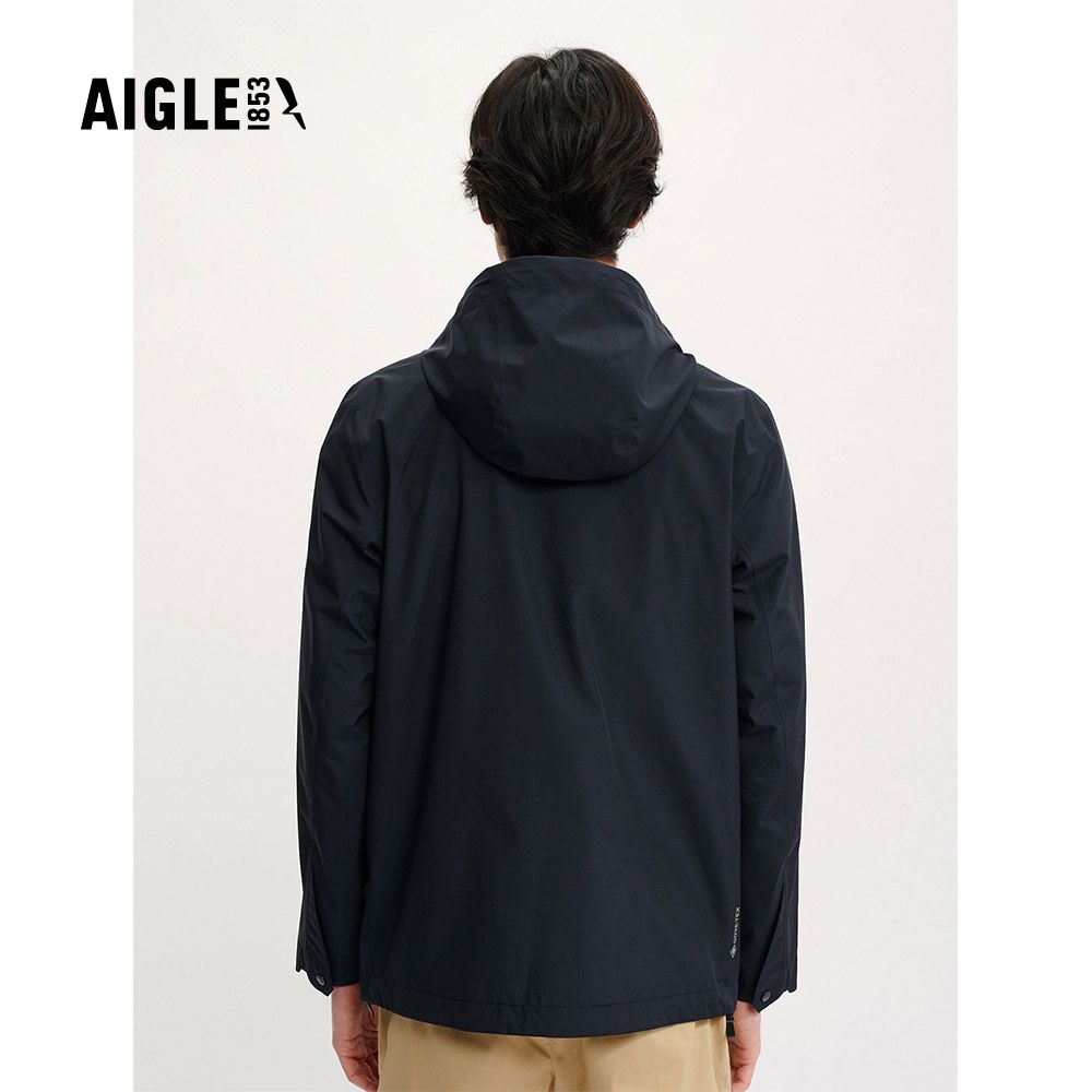 AIGLE 男 GORE-TEX 輕量防水透氣外套 AG-4P131A100 黑色(男外套 防水透氣外套 Goretex)