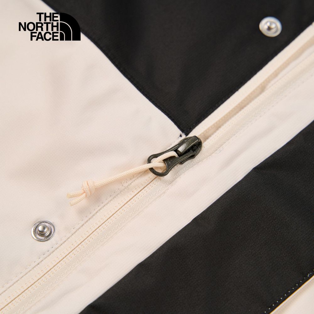 The North Face 北面 男款白色DryVent防水透氣連帽衝鋒衣｜8AUNFUX 外套