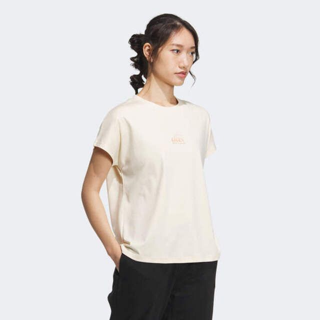 ADIDAS 愛迪達  Lounge Silk Tee IM8861 女 短袖 上衣 運動 休閒 寬鬆 純棉 日常 舒適 米黃