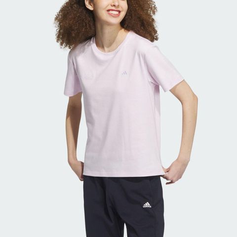 ADIDAS 愛迪達 RCO GFX Tee IP7098 女 短袖 上衣 T恤 亞洲版 運動 訓練 兩側開衩 棉質 粉紫