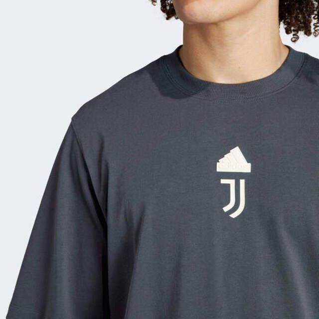 ADIDAS 愛迪達  JUVE LS OS TEE IT9688 男 短袖上衣 T恤 尤文圖斯 運動 足球 休閒 寬鬆 深灰