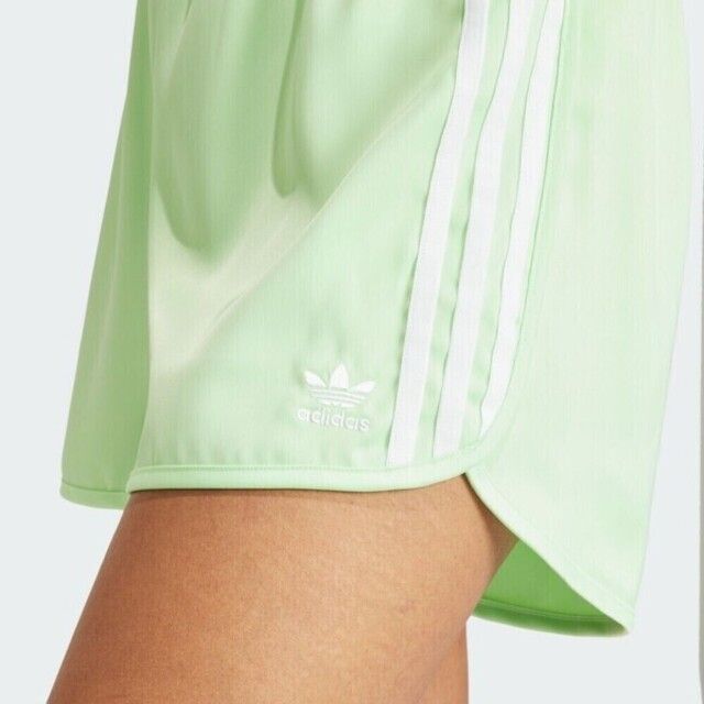 adidas Originals Adidas Sprint Shorts IP0712 女 短褲 運動 休閒 復古 三葉草 寬鬆 缎布 淺綠