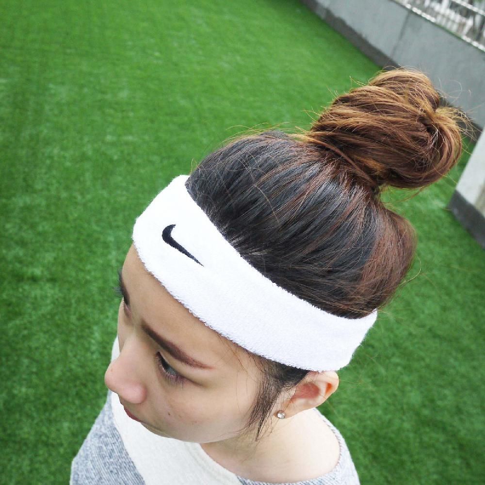 NIKE 耐吉   髮帶 Swoosh HeadBand 運動 男女款 頭帶 毛巾布 吸汗 戶外 網球 休閒穿搭 白 NNN0710-1OS