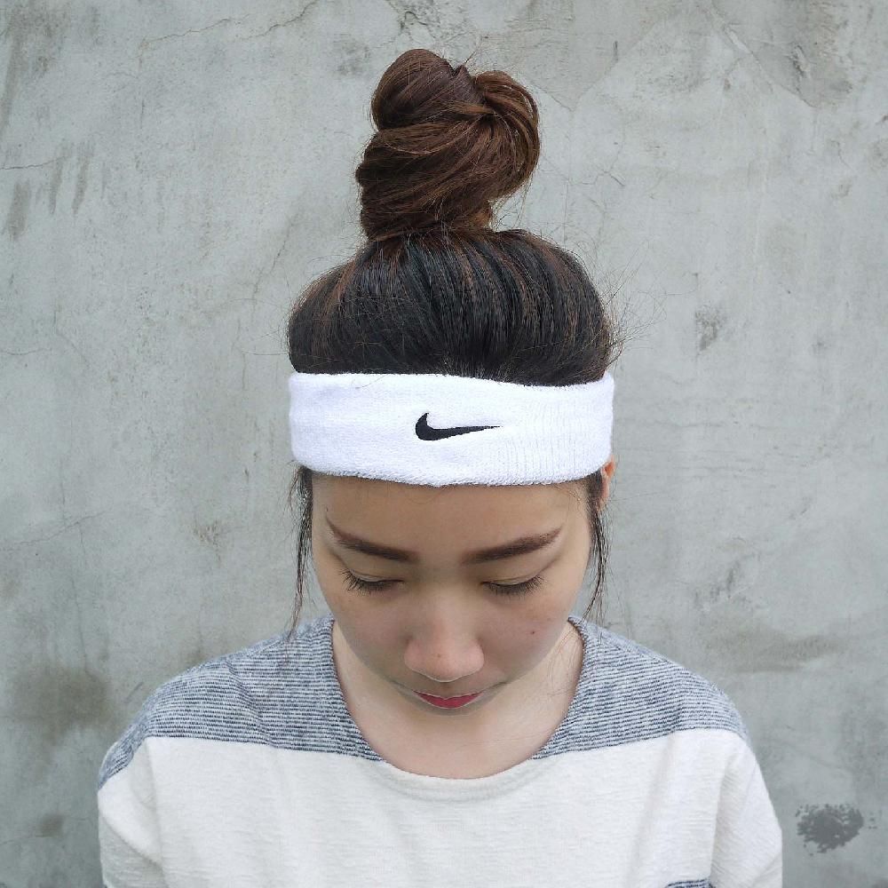 NIKE 耐吉   髮帶 Swoosh HeadBand 運動 男女款 頭帶 毛巾布 吸汗 戶外 網球 休閒穿搭 白 NNN0710-1OS