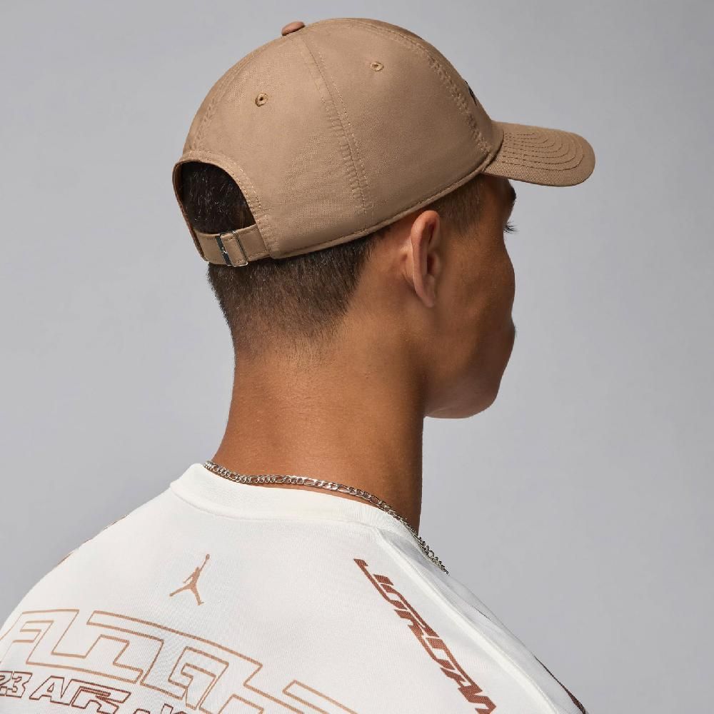 NIKE 耐吉   棒球帽 Jordan Club Unstructured Hat 棕黑 速乾 可調帽圍 老帽 帽子 FZ2020-223