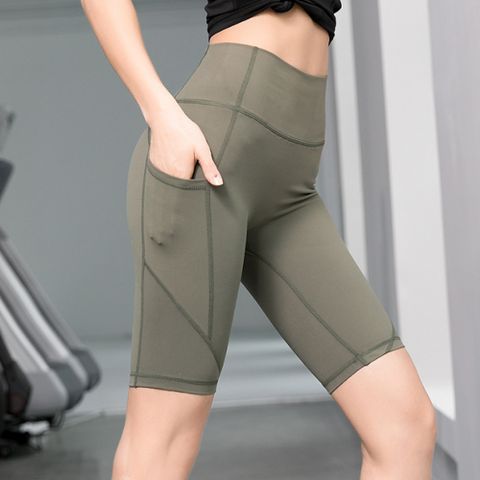 【OLRUN】彈性速乾跑步健身運動短褲 五分褲 大口袋 軍綠色
