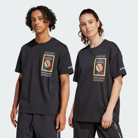 【ADIDAS】NG U AR F GFX T 短袖上衣 中 黑色-JD5964