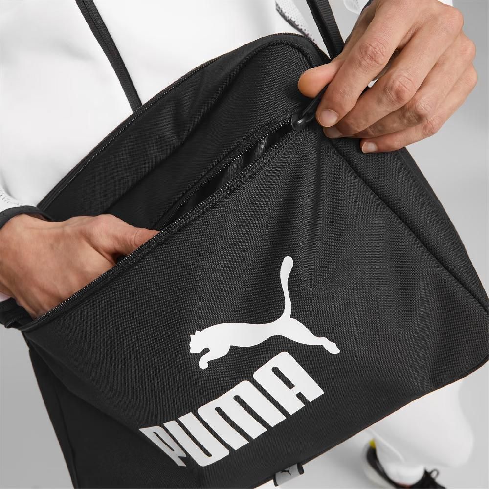 PUMA 肩背包 Phase Shoulder Bag 黑 白 男女款 斜背包 側背包 包包 07995601