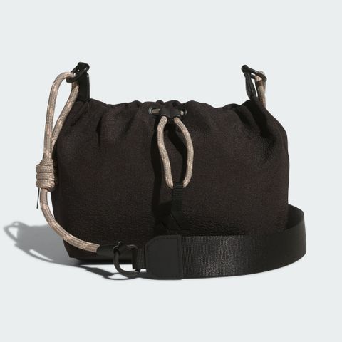 【ADIDAS】FAV SMALL BAG 肩背包 女 斜背包 水桶包 黑色-JF0711