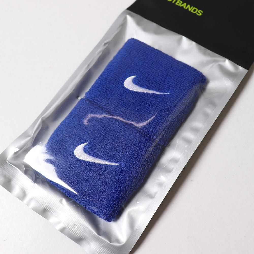 NIKE 耐吉   護腕 Swoosh Wristbands 男女款 球類運動 兩入 勾勾 基本款 藍 白 NNN0440-2OS