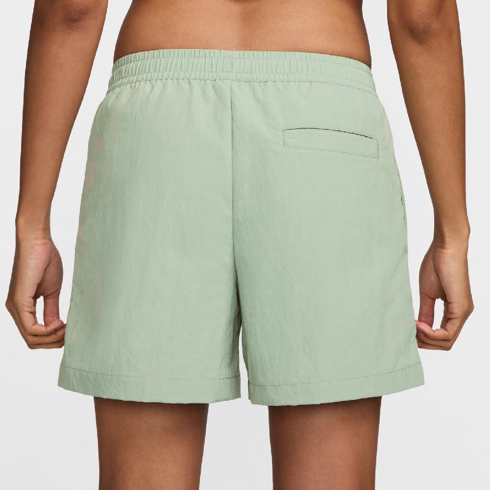 NIKE 耐吉 Nike 耐吉 短褲 NSW Everything Wovens Shorts 女款 綠 中腰 寬鬆 運動短褲 褲子 FV6623-370