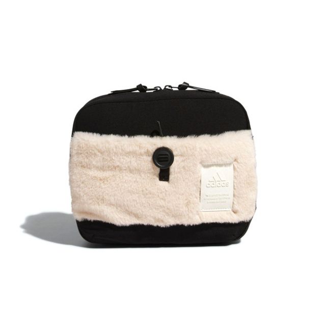  Adidas W MH Boa SM Bag [IK4834] 側背包 斜背包 隨身小包 休閒 毛絨 黑米