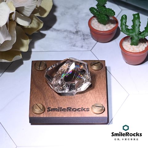 SmileRocks 石麥 茶黃晶彩虹光隨形冰塊 3.7x1.8x2.6cm