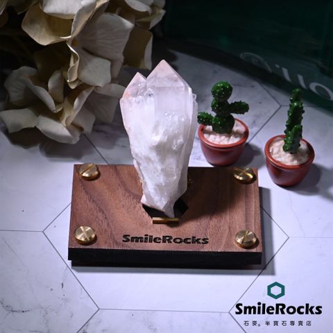 SmileRocks 石麥 波羅蜜白水晶簇 3.8x3.0x7.4cm