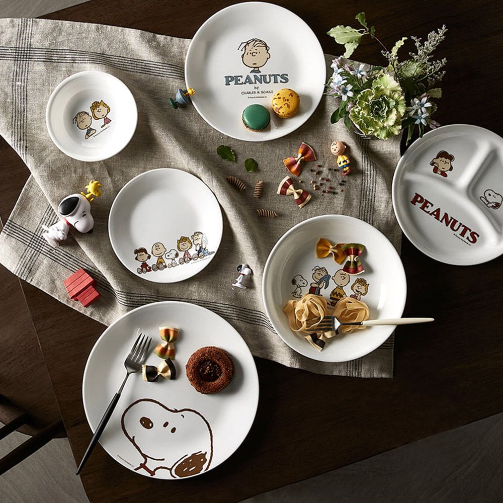 Corelle Brands 康寧餐具 【美國康寧 CORELLE】SNOOPY FRIENDS 325ml中式飯碗(411)