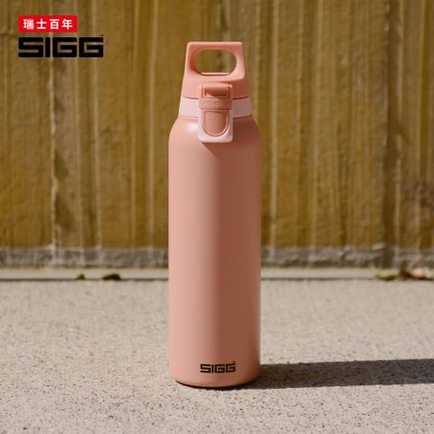 SIGG 西格 瑞士百年  彈蓋輕量保溫瓶  550ml - 蜜桃