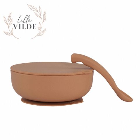 丹麥 By Lille Vilde 防滑矽膠吸盤碗(含蓋附湯匙) 暖棕款