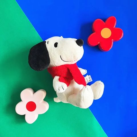 Snoopy史努比填充玩偶-圍巾狗 17cm
