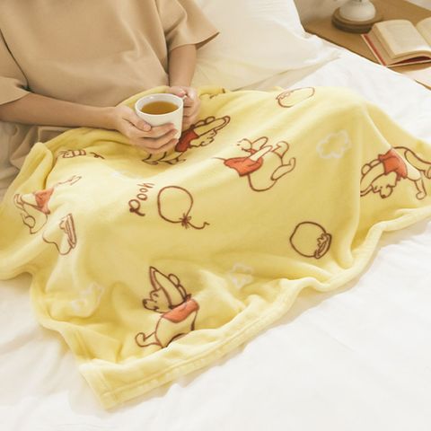 迪士尼小熊維尼毛毯 翻滾- 正版授權 冷氣毯 保暖毯 四季毯 法蘭絨刷毛毯