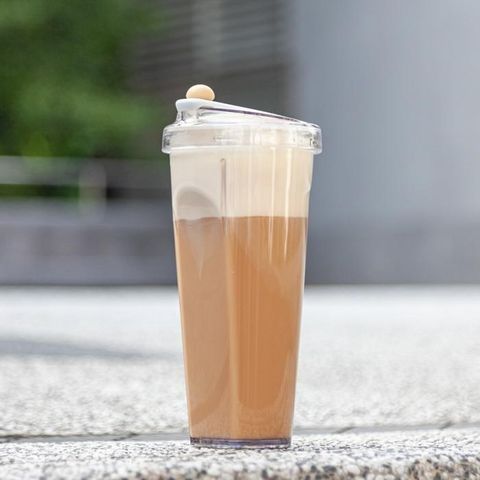 【南紡購物中心】 【Float Living】漂浮珍奶杯 / Ecozen材質透明環保飲料杯850ml - 杏棕