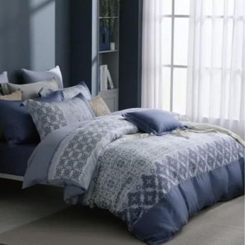 【南紡購物中心】 Caliphil寢具 雙人床包被單四件組 / 星空光暈 / 藍色 /100%天絲萊賽爾/台灣製 / 典雅時尚風格設計