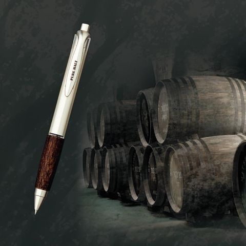 日本製造UNI中性原子筆UMN-515橡木原木筆PURE MALT樽桶(木頭部分由威士忌酒釀酒橘製)