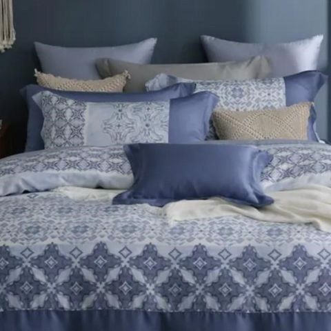【南紡購物中心】 Caliphil寢具 加大床包雙人被單四件組 / 星空光暈 / 藍色 /100%天絲萊賽爾/台灣製 / 典雅時尚風格設計
